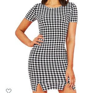 cute & in style black & white plaid dress